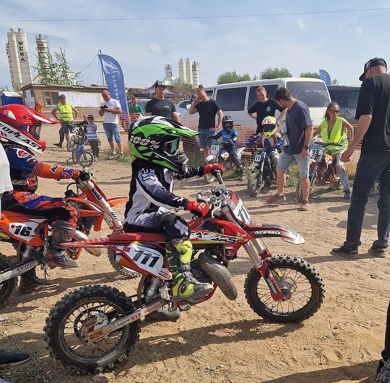 На трассе в д. Горки Московской области состоялся первый этап Первенства России по мини-мотокроссу